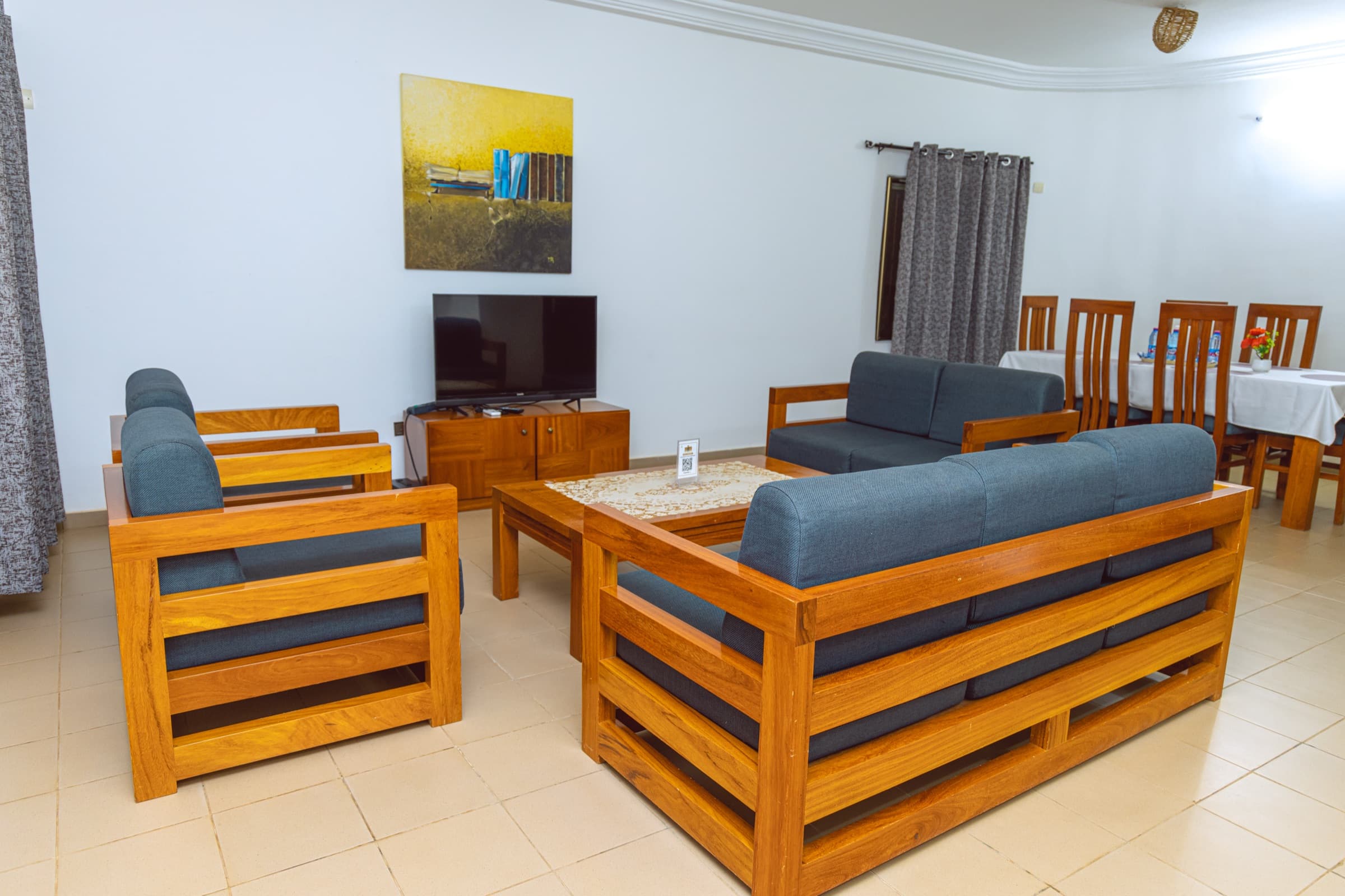 ORADYS RESIDENCE — Grand appartement 3 chambres avec salon, 141 m²